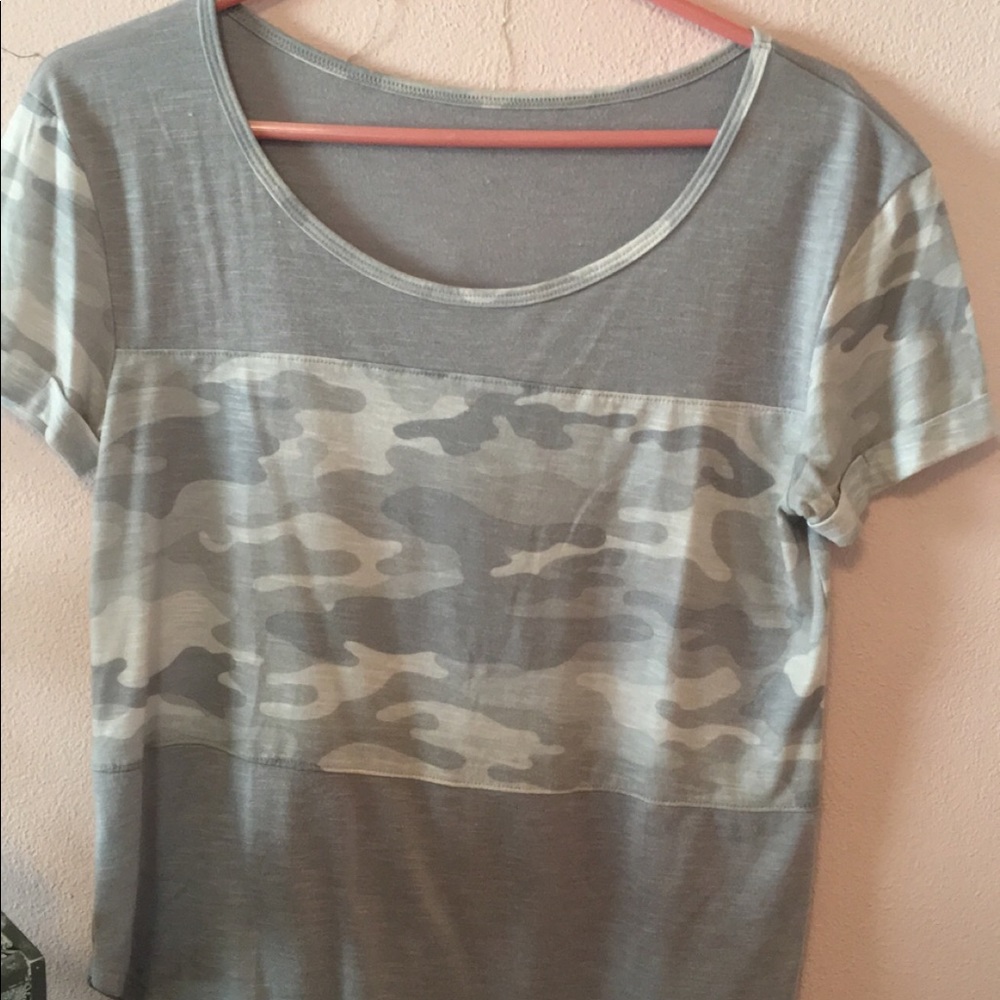 Camouflage tee shirt